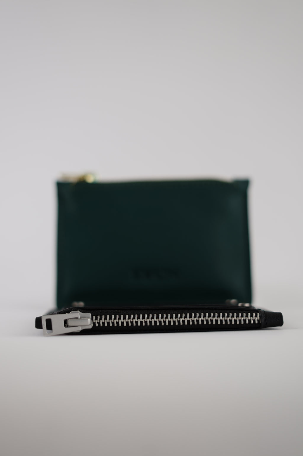 Kuun Zipper Stallion Black