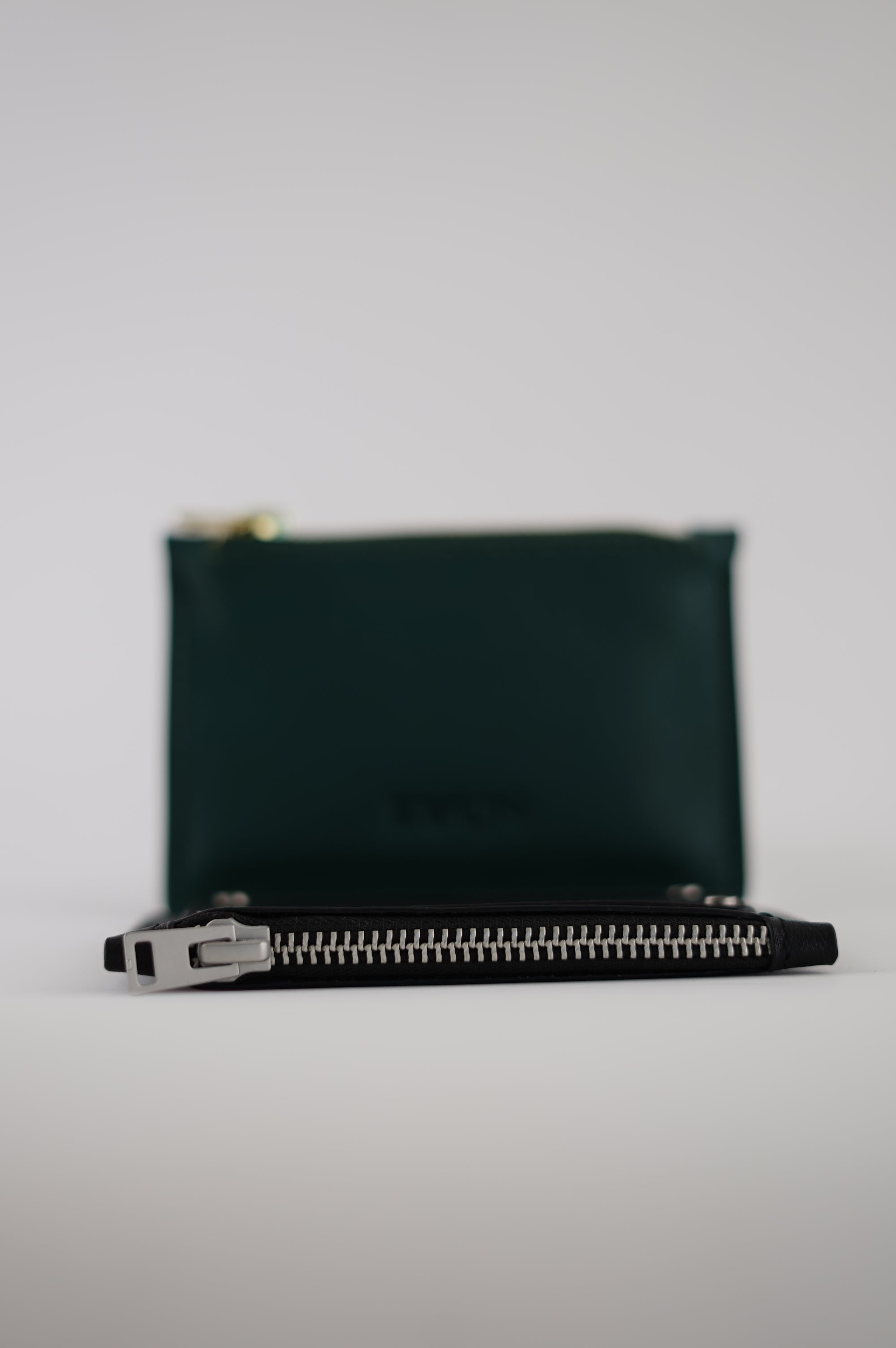 Kuun Zipper Stallion Black